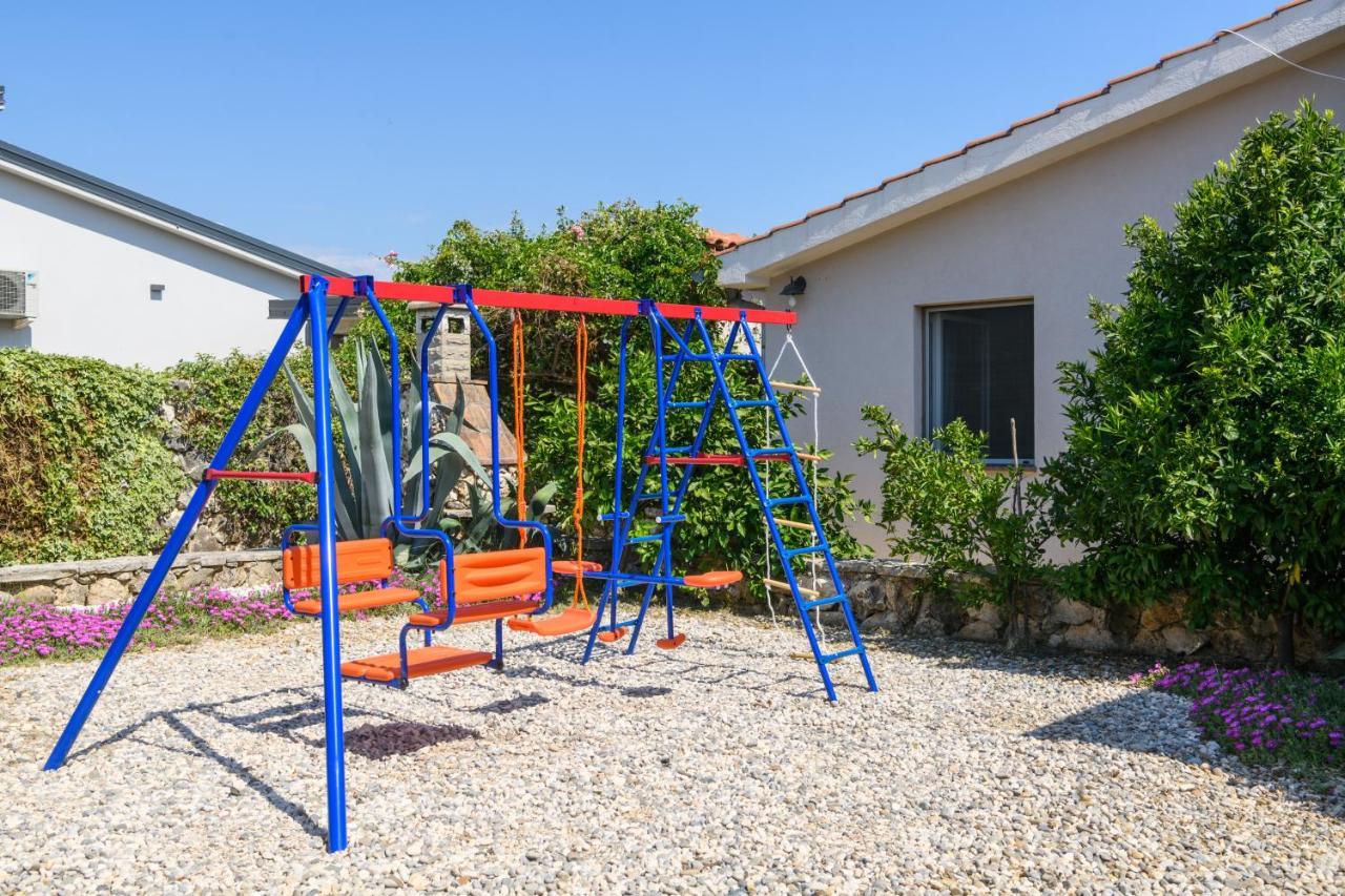 Haus Rustica Villa Pula Exterior photo